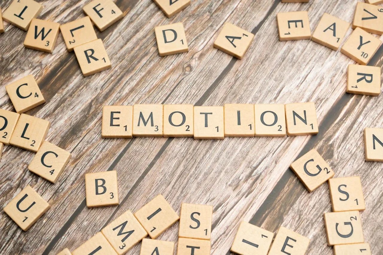 A still life about emotions and relationships